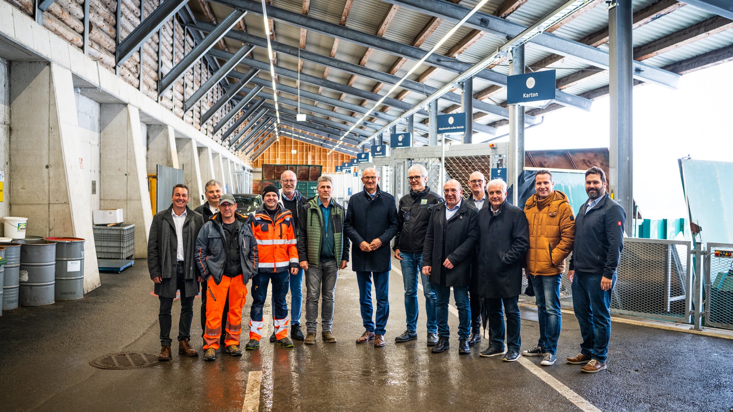 Wiegon - LH Toni Mattle zu Besuch im Recyclinghof Ischgl